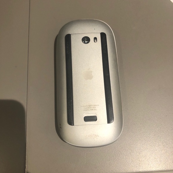 Apple wireless magic mouse - Picture 2 of 4